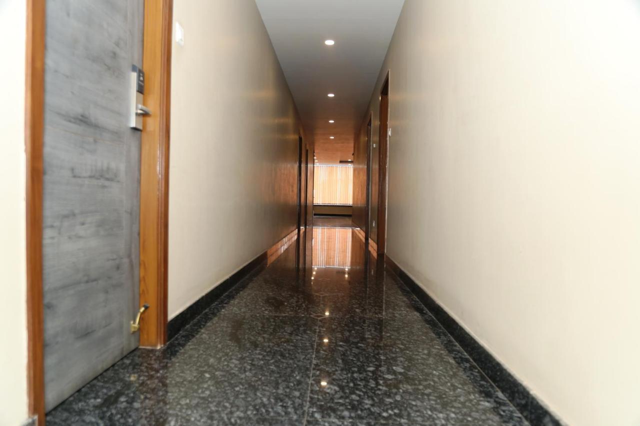 Hotel K79 Jamshedpur Exteriör bild